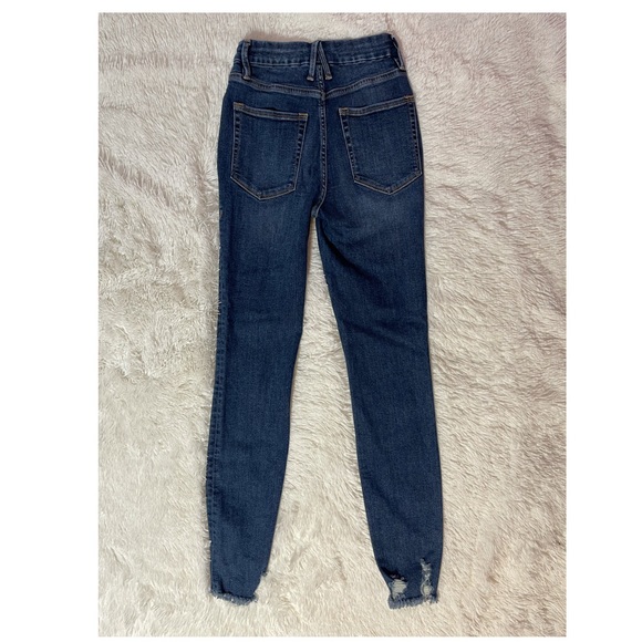 Good American Good Legs Jeans - Picture 3 of 9